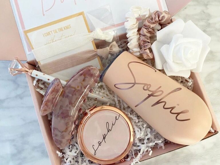 MaxxCole Boutique Gift Box